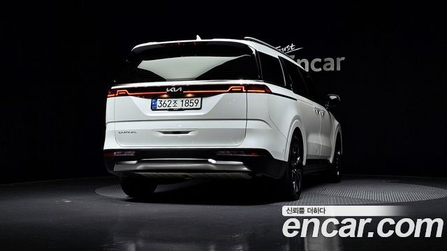Kia Canival 2022 — photo 4