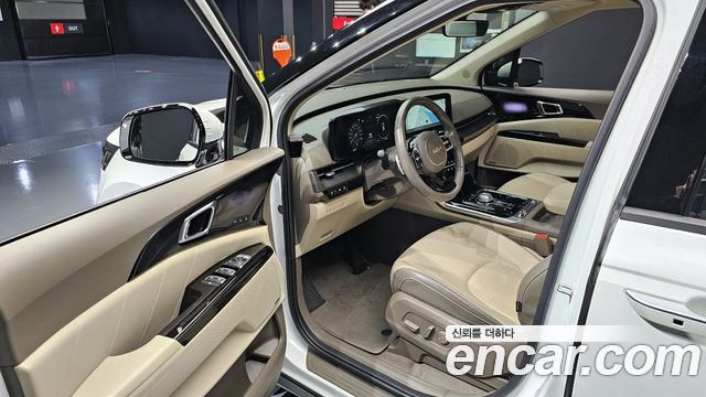 Kia Canival 2022 — photo 11