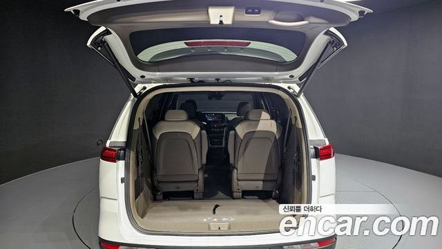 Kia Canival 2022 — photo 20