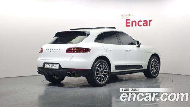 Porsche Macan 2015 — photo 2