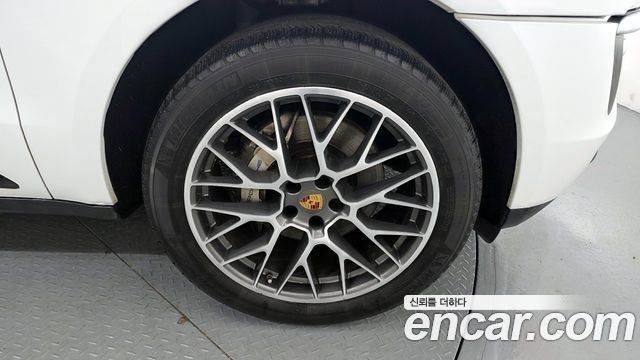 Porsche Macan 2015 — photo 5