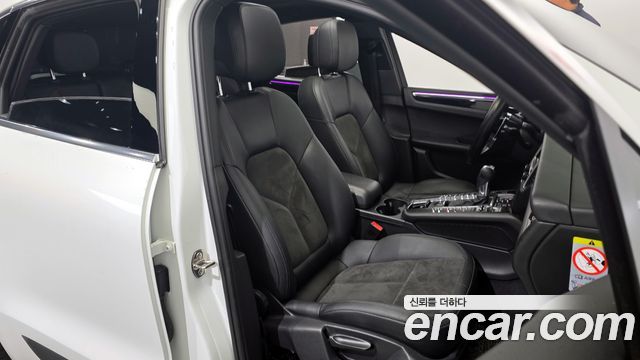 Porsche Macan 2015 — photo 12
