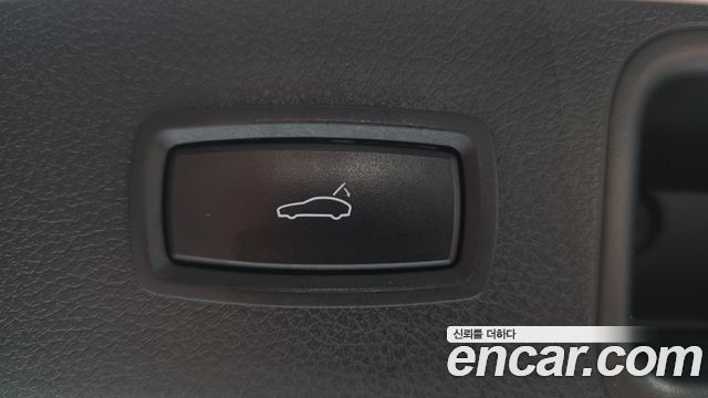 Porsche Macan 2015 — photo 19
