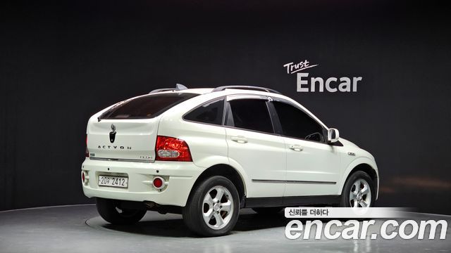 KG Mobility Actyon 2010 — photo 2