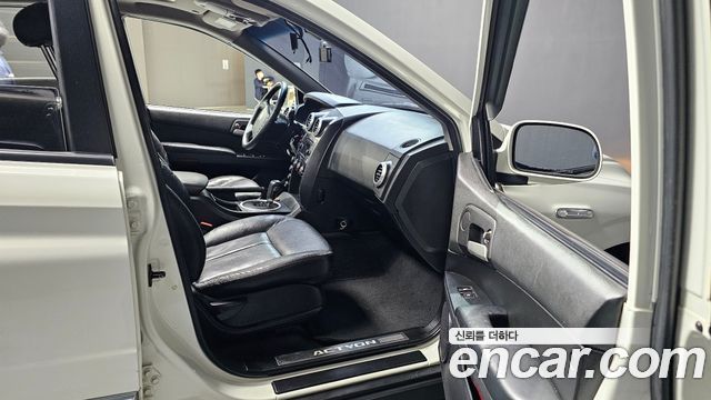 KG Mobility Actyon 2010 — photo 10