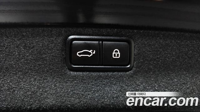 Hyundai Genesis 2016 — photo 20