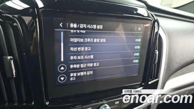 Chevrolet Korea Traverse 2022 — photo 16