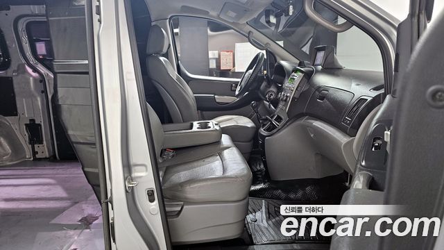 Hyundai Starex 2015 — photo 10
