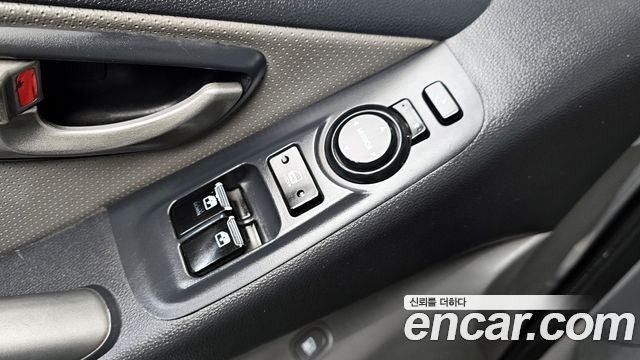 Hyundai Starex 2015 — photo 18