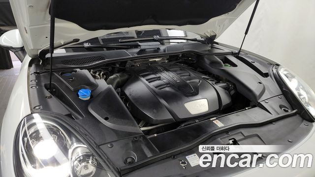 Porsche Cayenne 2015 — photo 6