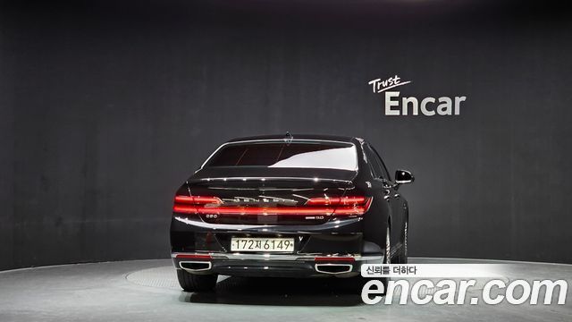 Genesis G90 2019 — photo 4