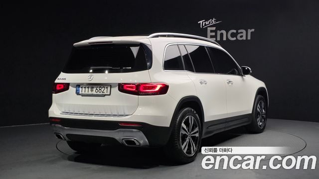 Mercedes-Benz GLB-Class 2021 — photo 2