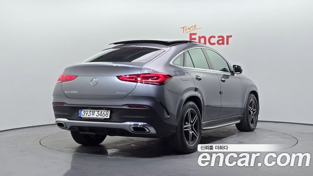 Mercedes-Benz GLE-Class 2021 — photo 2