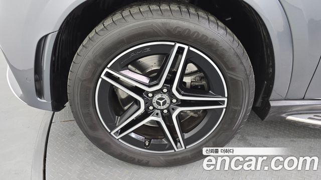 Mercedes-Benz GLE-Class 2021 — photo 5