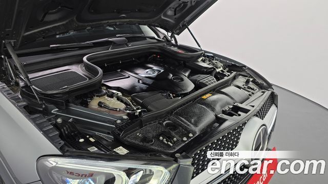 Mercedes-Benz GLE-Class 2021 — photo 6