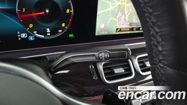 Mercedes-Benz GLE-Class 2021 — photo 9