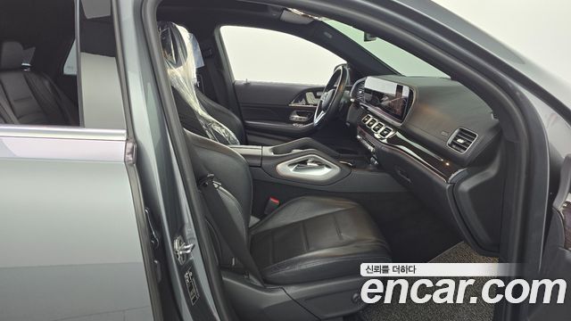 Mercedes-Benz GLE-Class 2021 — photo 11