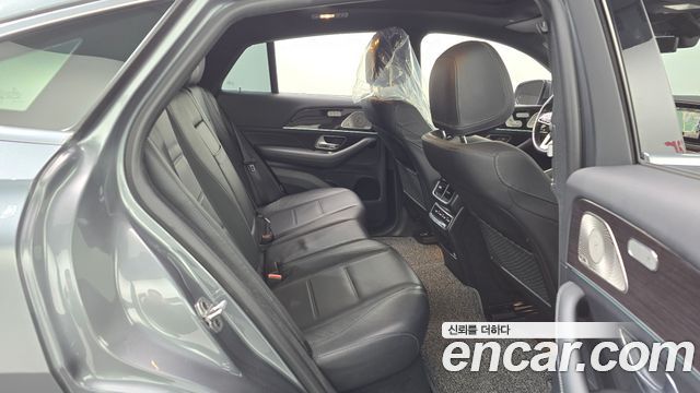 Mercedes-Benz GLE-Class 2021 — photo 12
