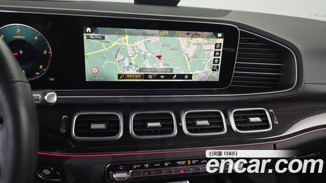 Mercedes-Benz GLE-Class 2021 — photo 14