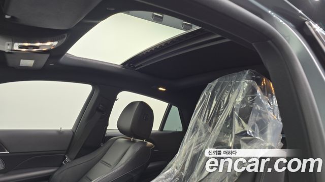 Mercedes-Benz GLE-Class 2021 — photo 19