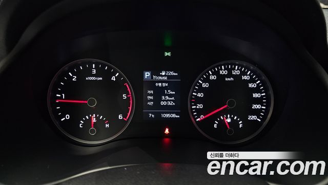 Kia Stonic 2018 — photo 8
