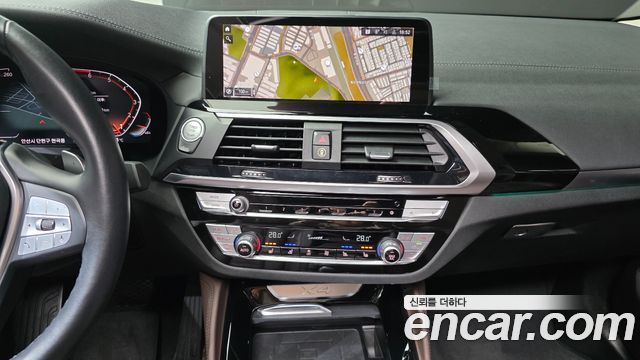 BMW X4 2021 — photo 16
