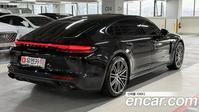 Porsche Panamera 2023 — photo 3