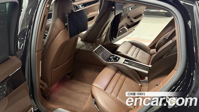 Porsche Panamera 2023 — photo 13