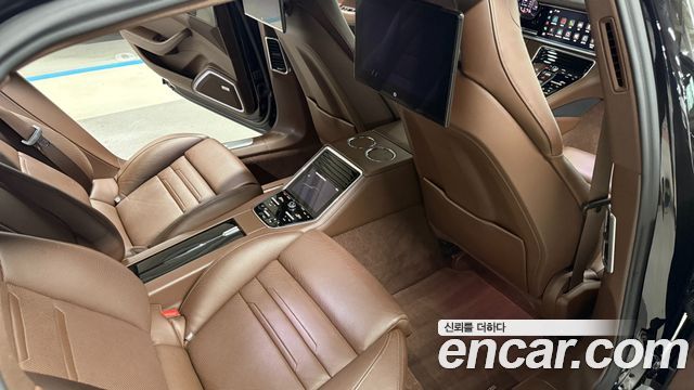Porsche Panamera 2023 — photo 14