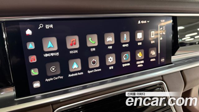 Porsche Panamera 2023 — photo 16