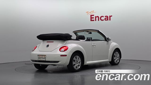 Volkswagen Beatle 2011 — photo 2
