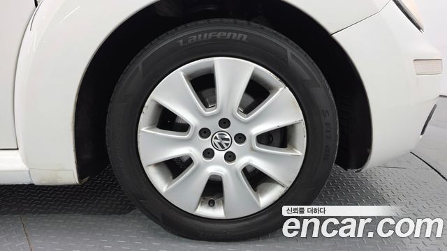 Volkswagen Beatle 2011 — photo 5