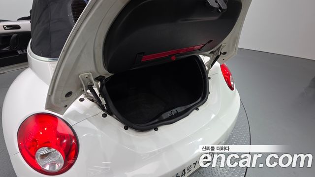 Volkswagen Beatle 2011 — photo 20