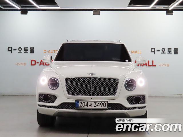 Bentley Bentayga 2018 — photo 2