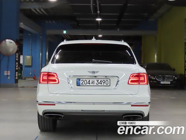 Bentley Bentayga 2018 — photo 3