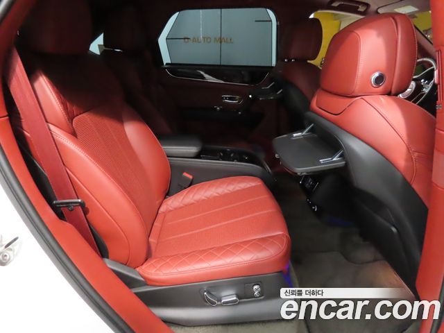 Bentley Bentayga 2018 — photo 9