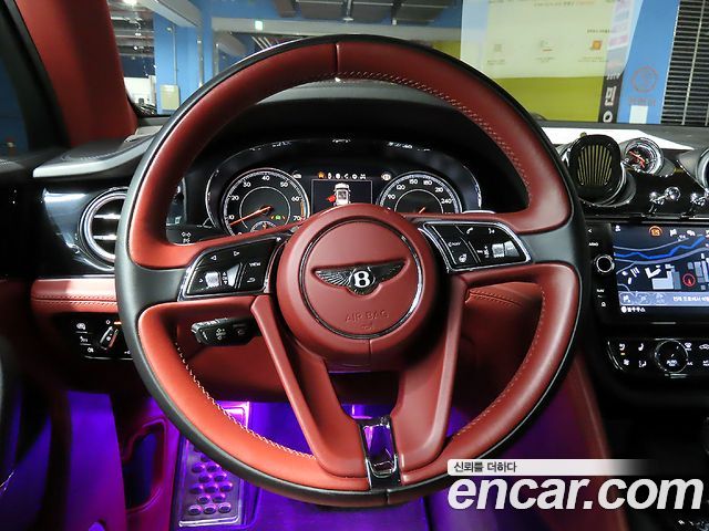 Bentley Bentayga 2018 — photo 11