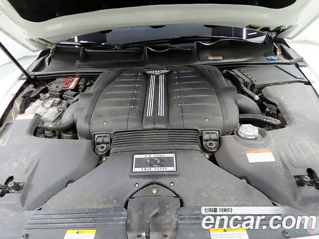 Bentley Bentayga 2018 — photo 19