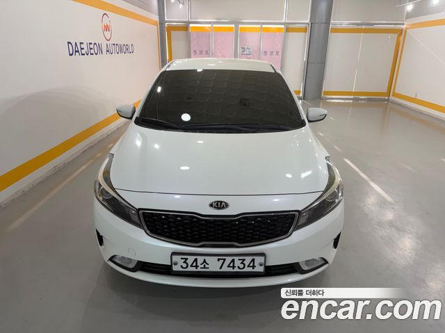Kia K3 2017 — photo 1