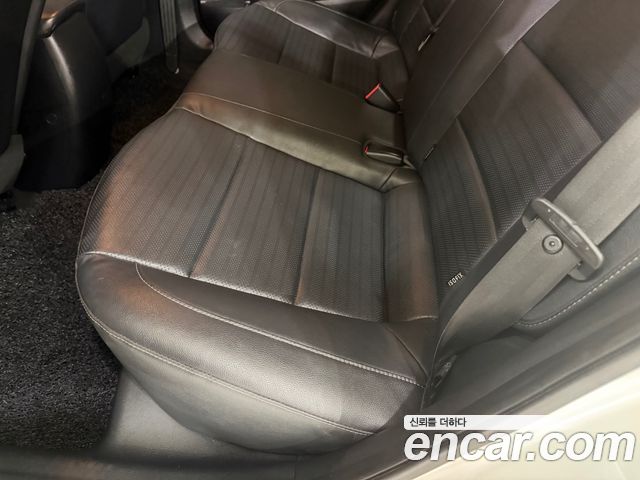 Kia K3 2017 — photo 12