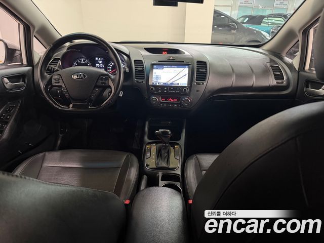 Kia K3 2017 — photo 14