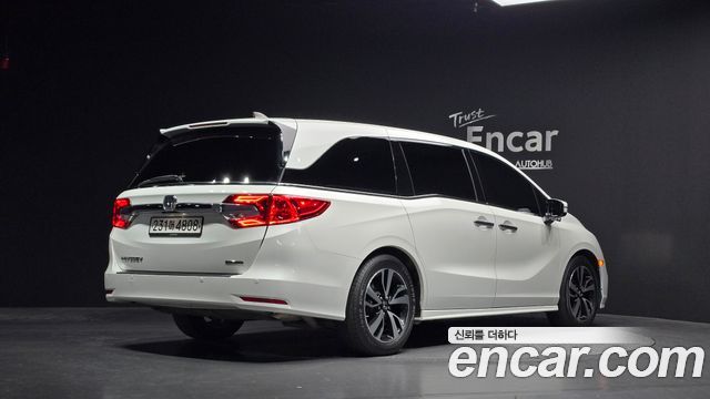 Honda Odyssey 2020 — photo 2