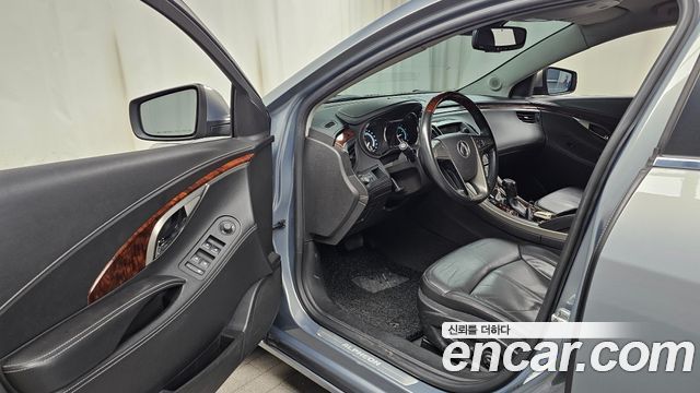 Chevrolet Korea Alpheon 2012 — photo 10