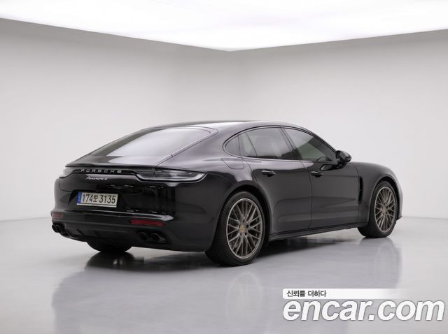 Porsche Panamera 2023 — photo 5