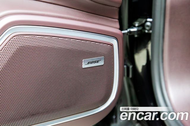 Porsche Panamera 2023 — photo 18