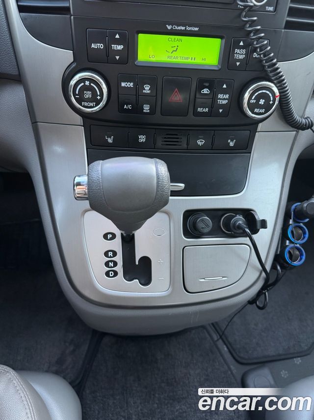 Kia Canival 2014 — photo 11
