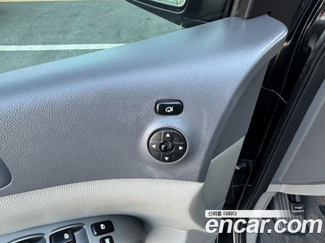 Kia Canival 2014 — photo 13