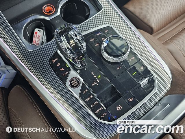 BMW X5 2021 — photo 9
