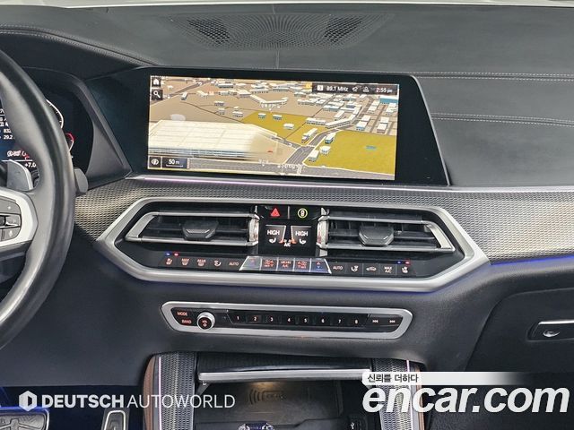 BMW X5 2021 — photo 14