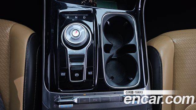 Kia Canival 2022 — photo 9